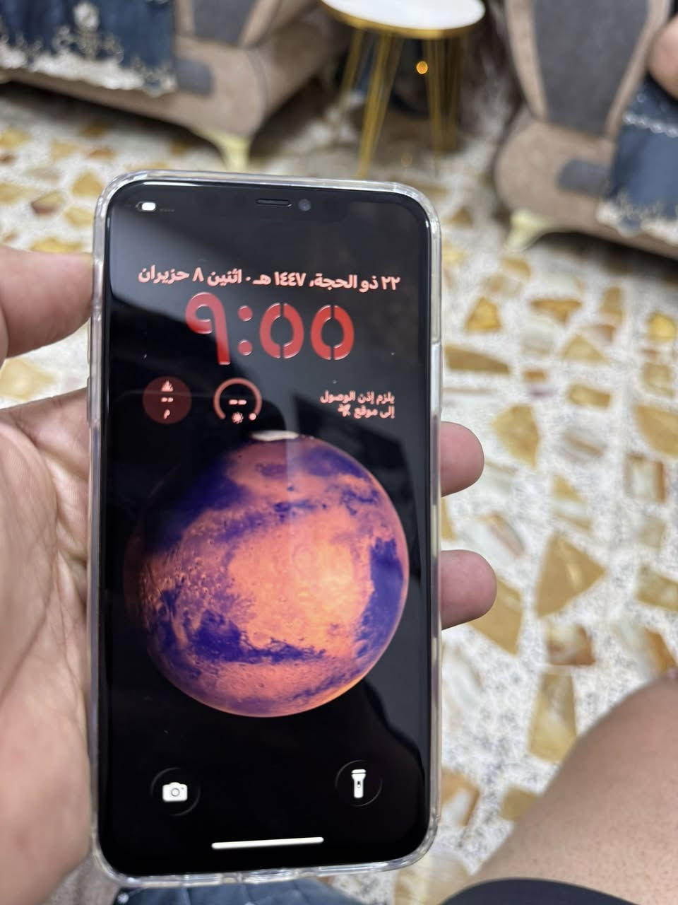 11برو ماكس مبدل شاشه وبطاريه  شغال مابي اي شي 200الف ***********
