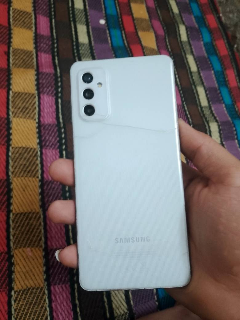 السلام عليكم M52 5G ذاكره 128 بطاريه 5000 الجهاز ما داخل صيانه ابد كله شغال نت اتصال ببجي 60 فريم السعر 110 وبي مجال بسيط جدا مكانه بغداد العبيدي


**إذا كنت صاحب هذا الإعلان وتريد حذفه لأي سبب، رجاءا أرسل رسالة إلى الدعم الفني**