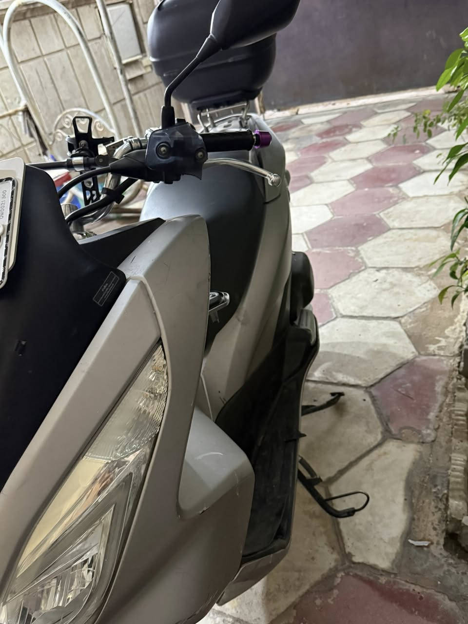 السلام عليكم
للبيع دراجة pcx الجيل الثاني 
مكفولة كاملة رقم بغداد تحويل ثاني يوم
مكاني شارع فلسطين

‭***********‬
