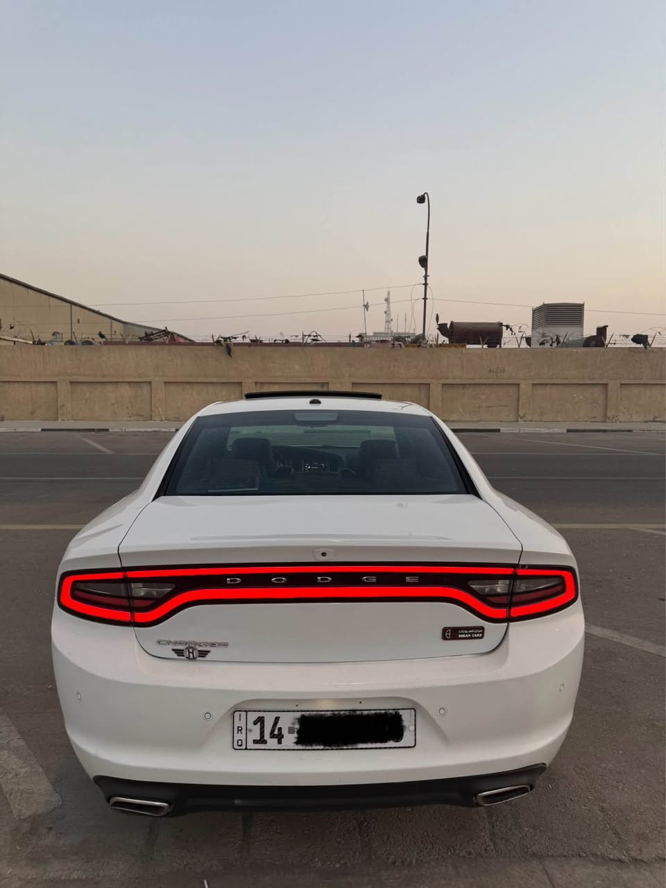 جارجر 2019 اصل فول  فتحه كشنات جلد خزن ميموري تدفئه وتبريد كشنات وستيرن رادار رقم بصره حره امريكي بيها بابين وجاملغ مبدلات اصليات بدون صبغ اثر شخط بدون ارباك وقطعتين كلير امريكا سياره ماشيه 65 الف سعرها 220 للاتصال  *********** البصرة, العراق
