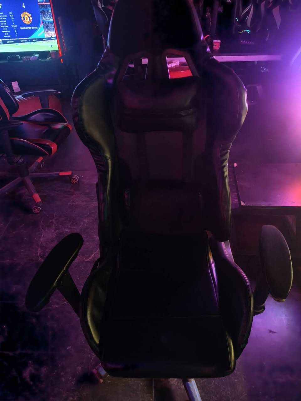 سلام عليكم
كراسي مستعملات مكاني بغداد 

بيع فقط شلع 15 قطعة 

*********** اتصال
