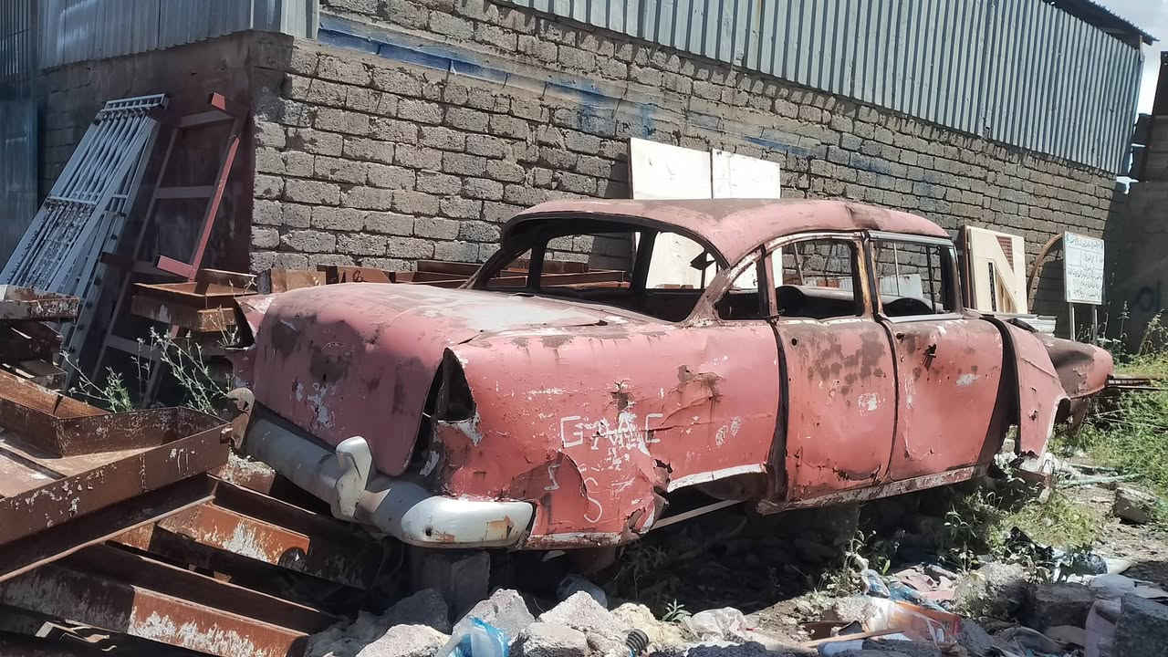 سلام عليكم
(هيكل) شوفرليت للبيع موديل 1955

استفسار ***********
