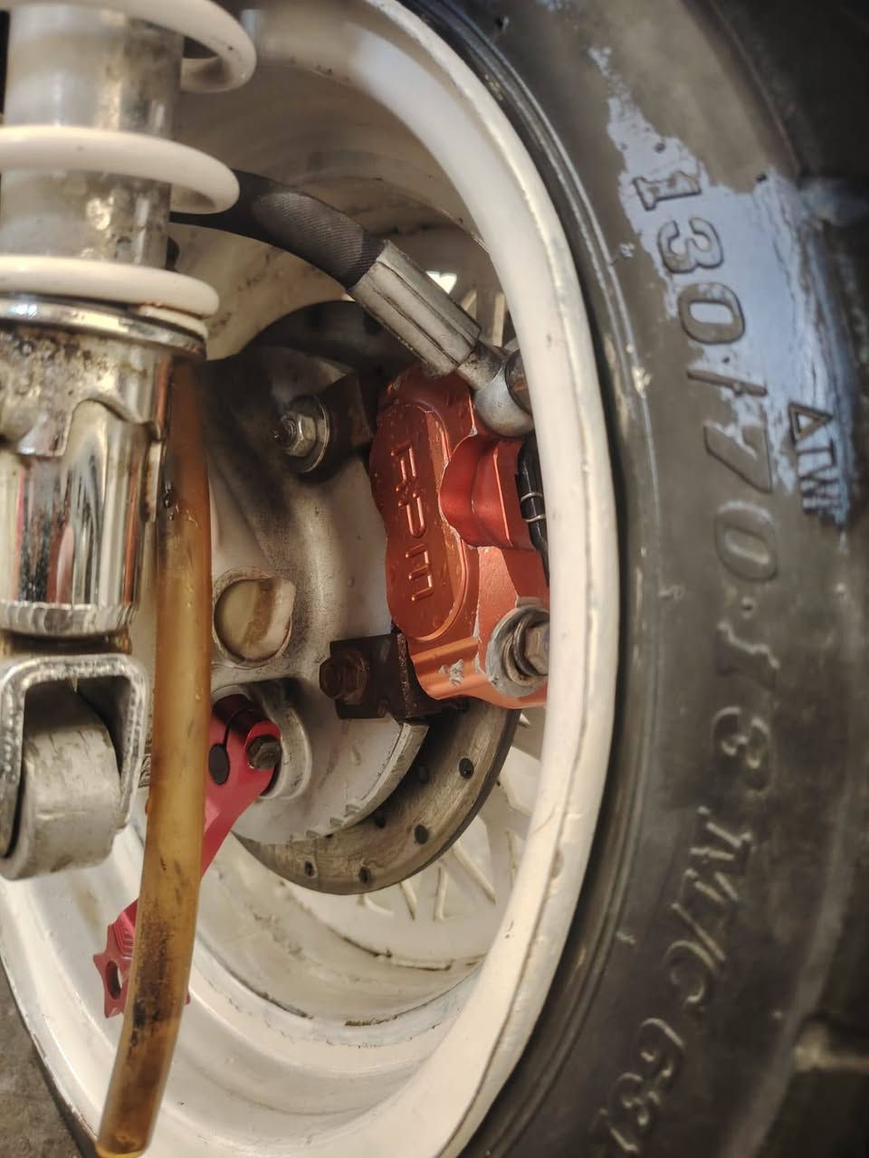 سلام شلونك شباب غراض سكنس للبيع دبلات جمس وفج فرمبو وفلنجه اصليه. ويل عمل بي ام تاير تي ماكس كامل عرضه شبر وي الفج. كلجات WF مطابقات اصلي. اسبايدر قطعتين مكاني بغداد الشعله الرحمانيه ***********
