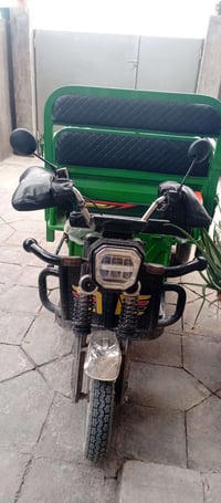 وبركاتة يوجد  ستوته شحن للبيع الستوته جديده بعدها رايدها قفل ب مليون و...