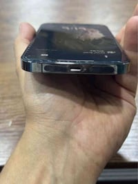 للبيع  13 برو ماكس ذاكرة ٢٥٦  بطاريه ٩٣ مكفول من الفتح والتصليح  السعر...