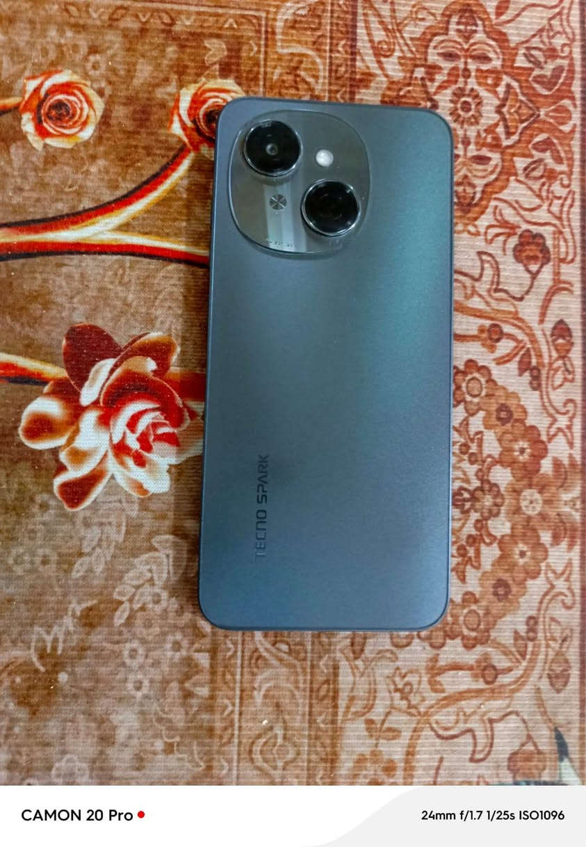 السلام عليكم جهاز 
Tecno Spark Go 1 2025  مستخدم للبيع
ذاكره 128 العشوائيه 3 
بطاريه 5000 الكاميرا الاماميه 8 ميجابكسل 
والكاميرا الخلفيه 13 ميجابكسل 
ماداخل تصليح ابد 
السعر 90 وبيه مجال بسيط


**إذا كنت صاحب هذا الإعلان وتريد حذفه لأي سبب، رجاءا أرسل رسالة إلى الدعم الفني**