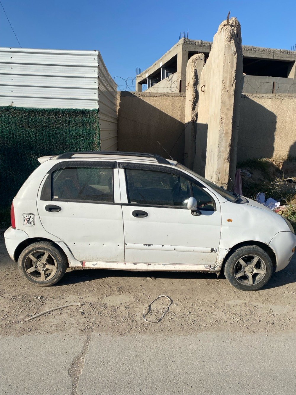 كيو كيو 2013 أوتوماتيك
سنوية جديدة رقم انجليزي جديد هزة جديدة
كير محرك مكفولات
الكشر شوفة عينك
تراي وين يعجبك سيارة جاهزة من كلشي وعليها ادامة
كاملة
بيهة نواقص بسيطة
السعر ٢٧$ 
عنواني بغداد