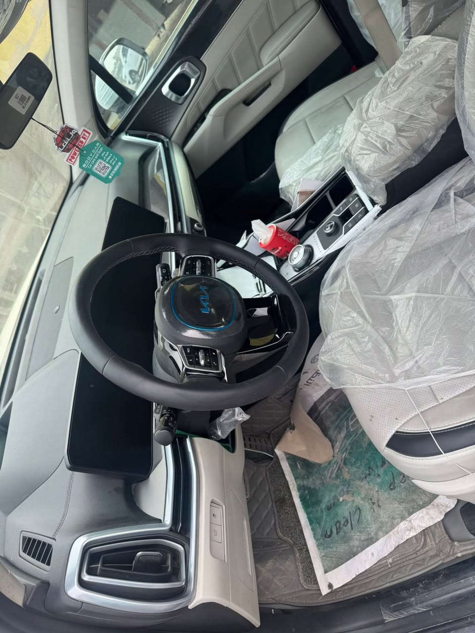 السلام عليكم سورنتو خليجي موديل 2024
فول مواصفات عدة الفور ويل 
ماشية 57
السعر 325
المكان بغداد 
الرقم ***********
