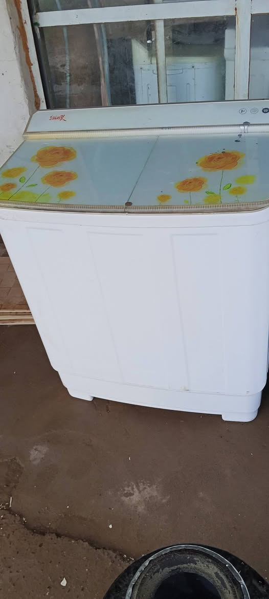 سلام عليكم اخوان عندي محل لتصليح وبيع الغسالات رقم موبايل ***********
