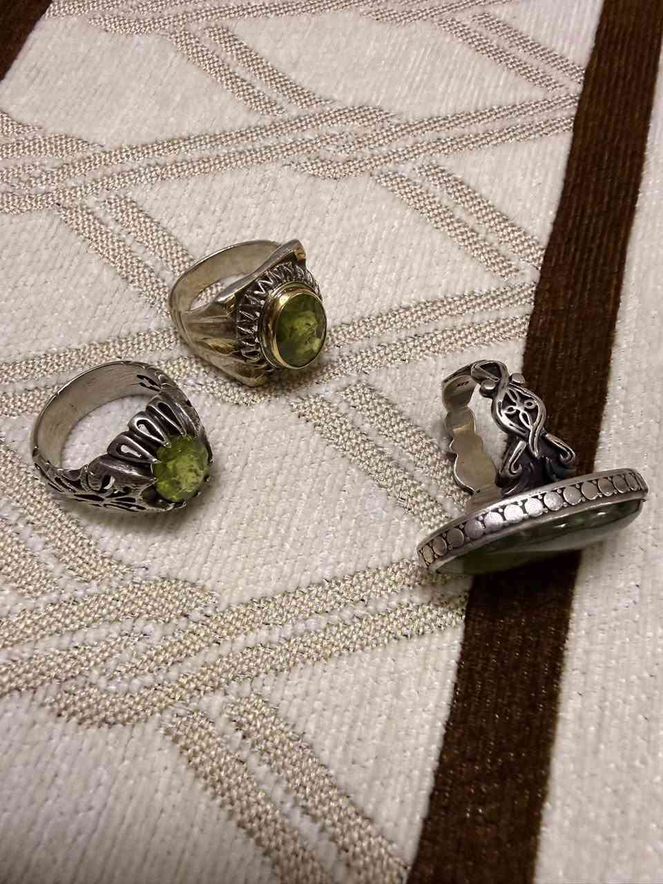 زبرجد افريقي صياغات ثقيلة عراقية مطعم ذهب وايرنية تخريم وخاتم عقيق طحلبي خشن صياغة ثقيلة *********** واتساب
