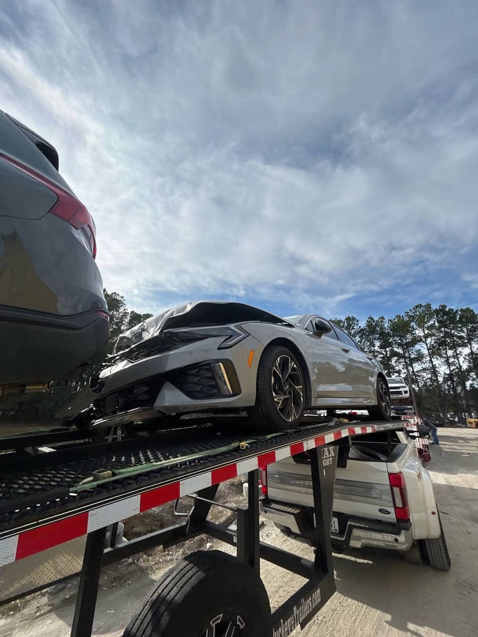 كي فايف موديل 2025 فول مواصفات
حجم المحرك 2500 

تاريخ الوصول الى العراق  يوم 3/19  
السعر 188 تتدخل بكتاب شهداء رقم 
 ذي قار بدون تصليح واصل لباب بيتك 
***********
