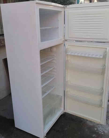 ثلاجه بلاديه 16 قدم جدا نضيفه شرط الفحص السعر 180 الف عنوان زانكو99 تلفون اتصال واتساب فايبر ***********
