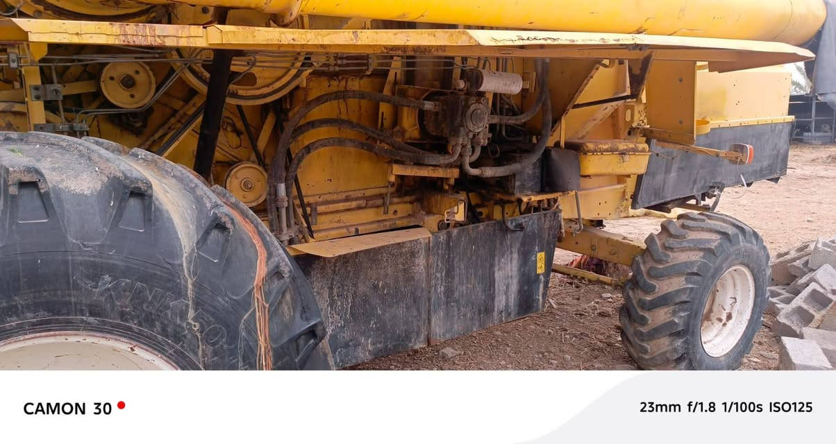 سلام عليكم عندي حاصوده نيهولند مودبل 2006نضيفه يريد يتصل ***********
