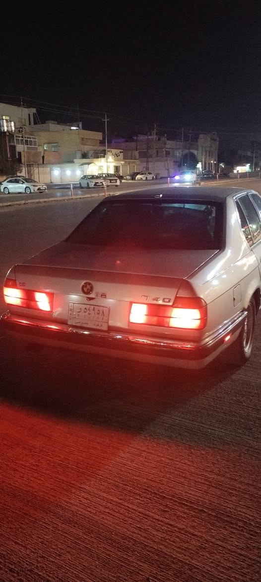 سلام عليكم بي ام ٧٤٠ لبيع او مراوس موديل 1994 فول بس مو سلايت الي يريد خلي ينتصل على وتساب *********** وسعره ٥٥ وبيه مجال الطيبين  ومشروع وطني هم
