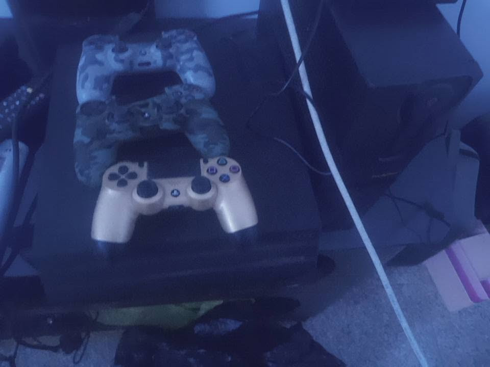 بلي ستيشن فور سلم نظام 9ب280🎮


**إذا كنت صاحب هذا الإعلان وتريد حذفه لأي سبب، رجاءا أرسل رسالة إلى الدعم الفني**