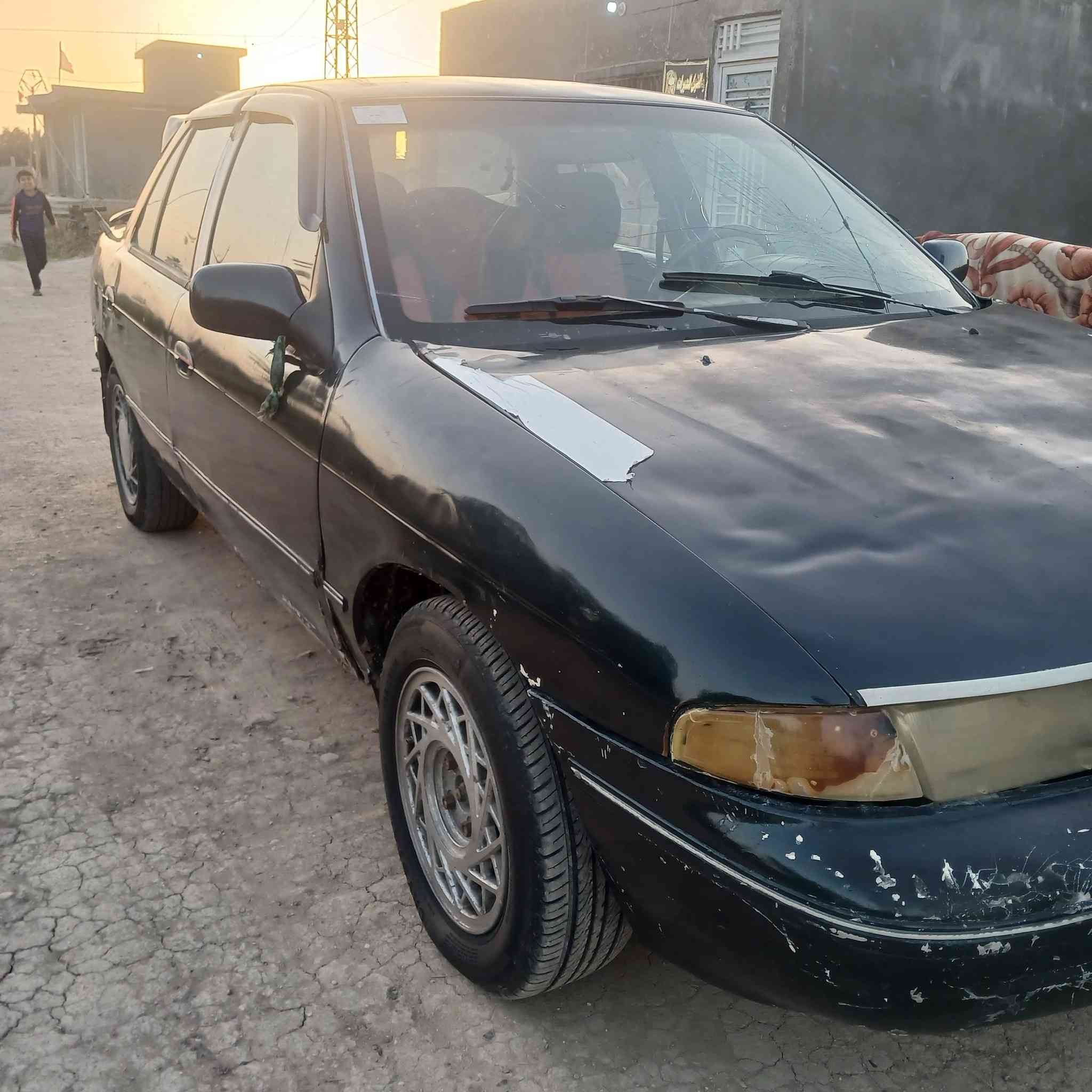 السلام عليكم.للبيع  سياره سيفيا موديل 93 .. گير محرك. كفاله. تخم تاير.. رقم بابل..السعر 29
وبيه مجال 
 للستفسار ‎0774 238 4247
