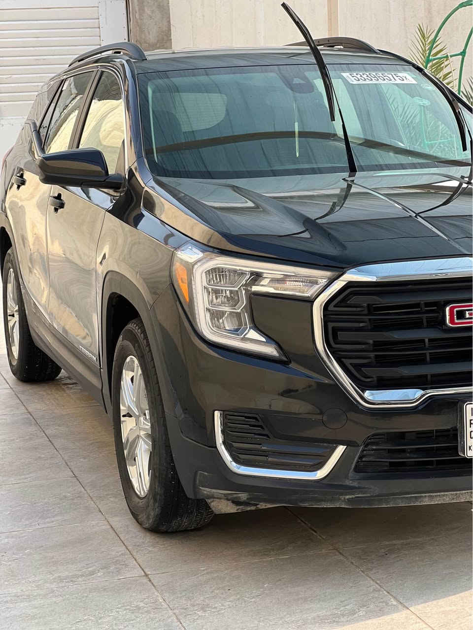 GMC  TERAN 2024 جديدة
فول عدى الفتحه 
بدون ايرباك
جي ام سي تيران 2024 
الوحة /اربيل  رقم جديد بأسم شركة 
الحادث /  بدون تبديل ايشي فقط صبغ ربع جاملغ خلفي +  ربع باب خلفي عكس السايق
المواصفات
1-اللون اسود
2-فئهSLE 
3-ويل حجم 18
4-فور ويل 
5-بصمة أبواب مع بصمة تشغيل 
6-ويل كب 
7-كشنات مخمل / حضن رياضي
8-كشنات هيتر  كامل
9-تبريد أمامي خلفي 
10-شاشه كبيره 
11-رادار امامي مانع تصادم 
12-تحديد مسار 
13-كشاف ضباب 
14-وقوف ذاتي
15-كامره خلفيه 
صندوق كهرباء
تحكم كشنات كهرباء
هاند بريك بصمه
16-ماشيه 18000  فقط 
بحالة الوكاله التصليح ب دبي  درجة اولى
17-محرك 1500T تيربو 
#وباقي المواصفات المعروفه 
***********
*********** البصرة, العراق
