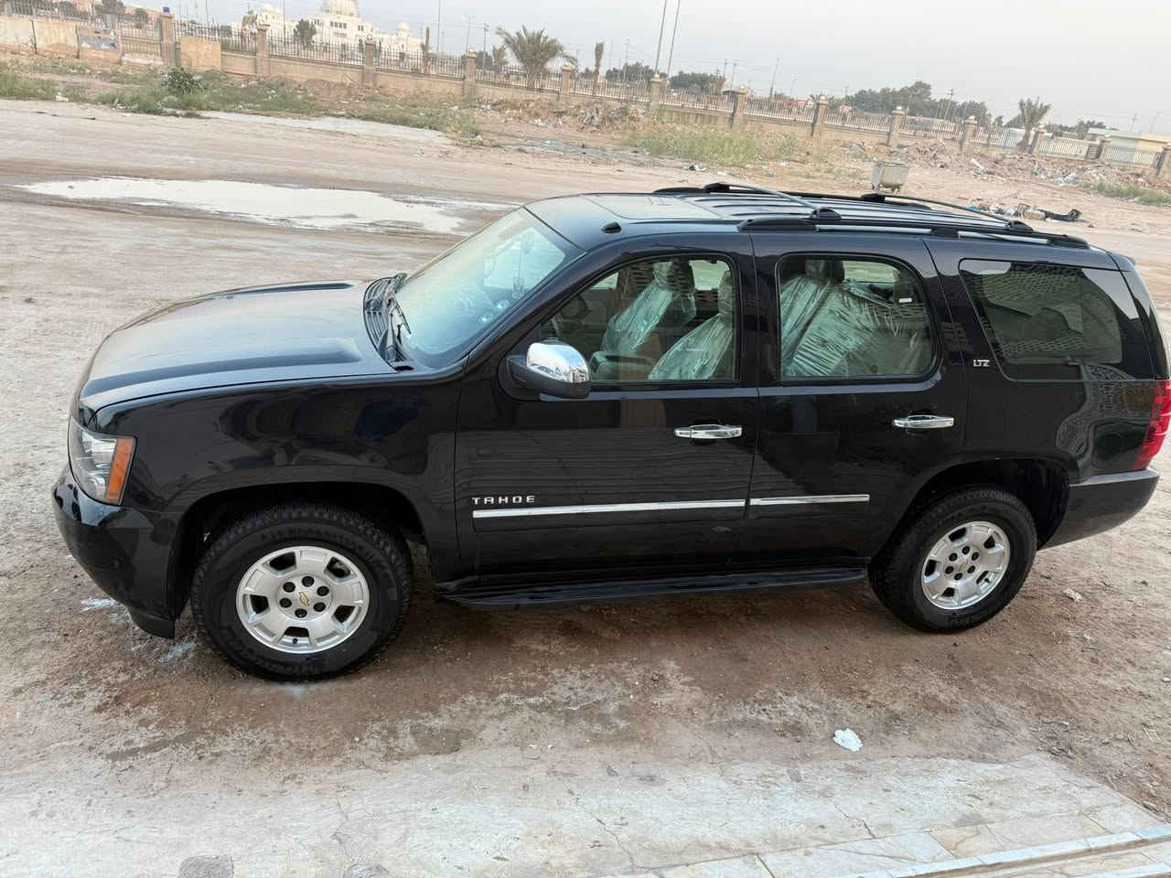سلام عليكم/ تاهو 2012 Ltz فول موصفات كفاله عامه عده شويه بارد رقم اربيل تحويل مباشر  
وارد خليجي  مكان  السياره نجف 
***********
السعر 235
