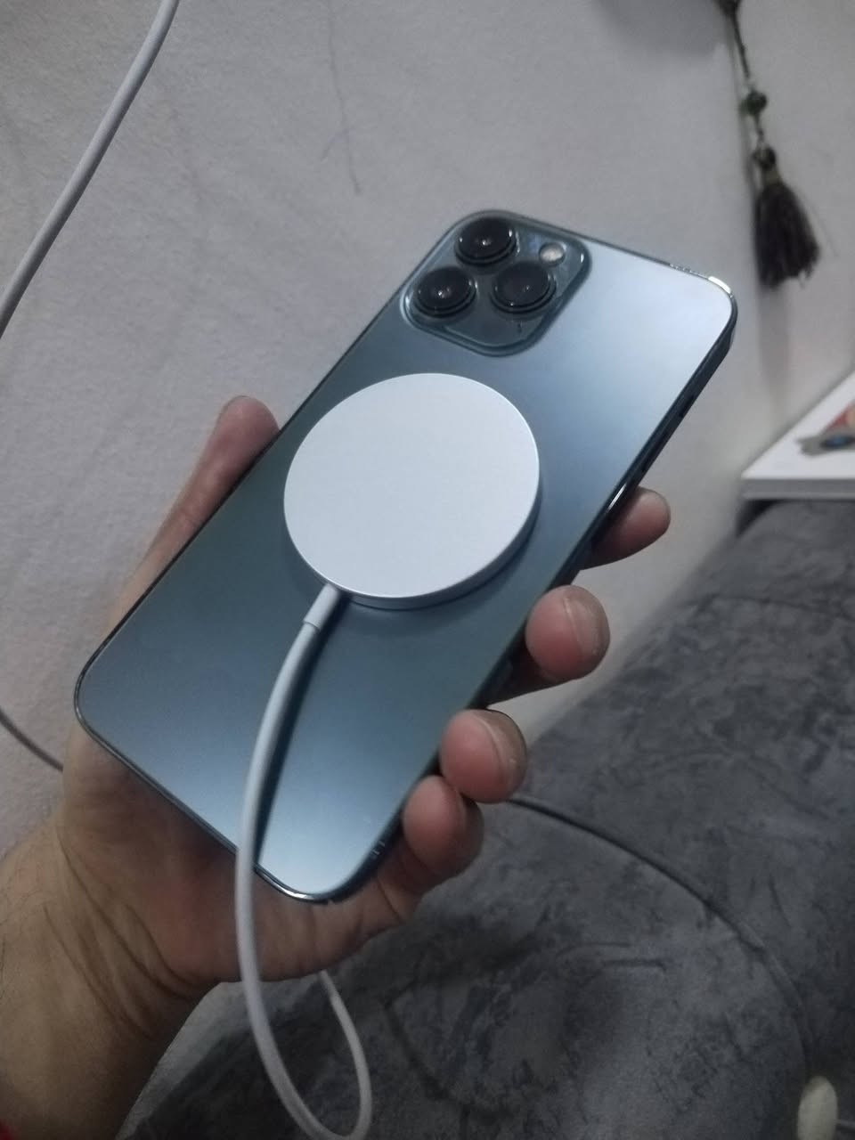 13 برو ماكس ذاكره 256 بطاريته الاصليه 85 بدلتها بوحده نسبتها ١٠٠ والقديمه موجود ومبدل شاشه مسح وي شاصي شرق اوسط 460 الف سعره كامل من كلشي كله شغال ومكفول من اي عطل
بغداد مكاني
*********** وتساب
ججهاز حلو ورخيص
