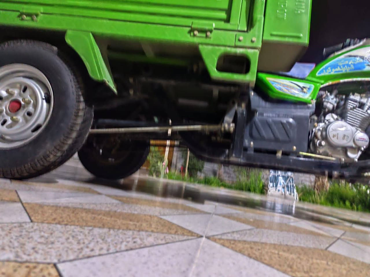 ستوته جديده سبوع من مشتريه ثلاثه مليون ونص وبيه مجال اوراق اصولي. المكان سوق شيوخ الرقم *********** سوق الشيوخ, ذي قار
