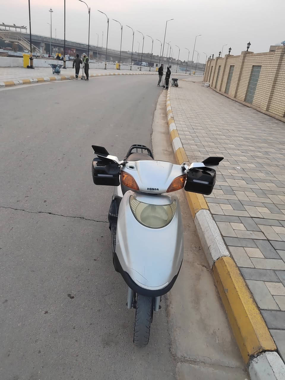 السلام عليكم سبيسي ياباني نضيفه كفرات ياباني كهربائيات شغاله سلف هندر
 خاص  الشراي يتصل ***********
