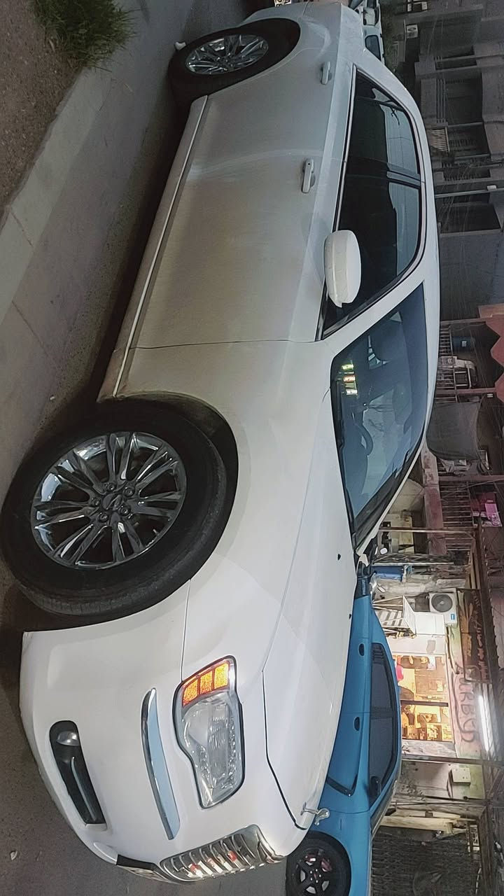 سلام عليكم اوباما موديل 13 C كفالة من الحادث بيها ذني بلسونار واضحات  كلير  بس لا معجون ولا اي شي على گد شبر بكل چاملغ لكن بلسونار يطلع كامل _  السيارة بدون دواخل لغد شاصي كفالة گير مكينه اكسل طگ حاويه صدر امامي خلفي جديد  غرفة حديث موديل 20  كاملة الحمدلله ماشيه 174 رقم وهزة سليمانية بأسمي للبيع 174 او مراوس اذا شمالي افضل  وهاذه رقمي *********** بيه واتساب
