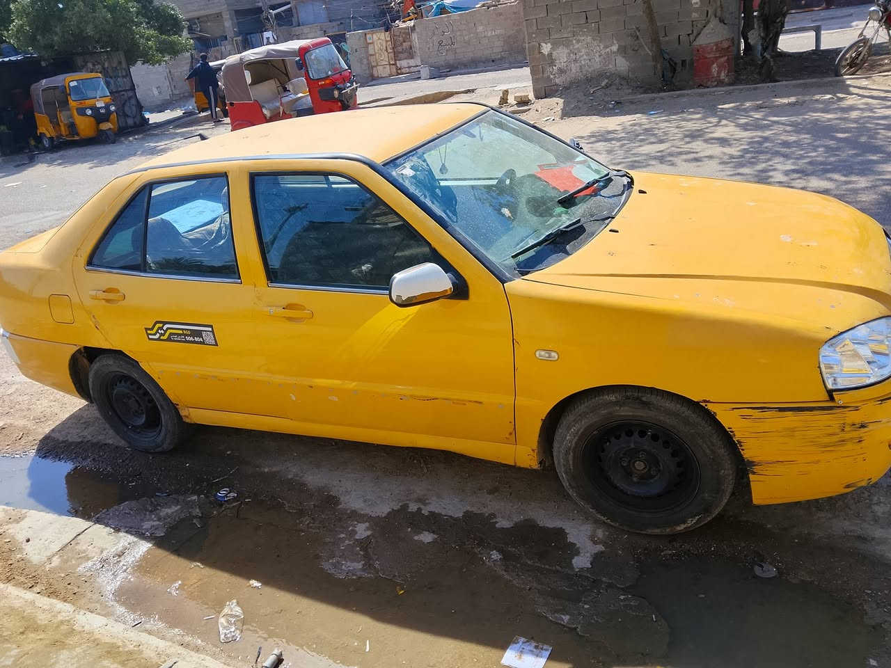 شيري كوين 2010 سيارة  25 ورقة صدر تعبان محرك كير خير من الله تبريد ثلج تايرات امامية جدد خلفية نص عمر   مكاني بغداد شعب شارع صحة  مصفرة من كلشي ***********
