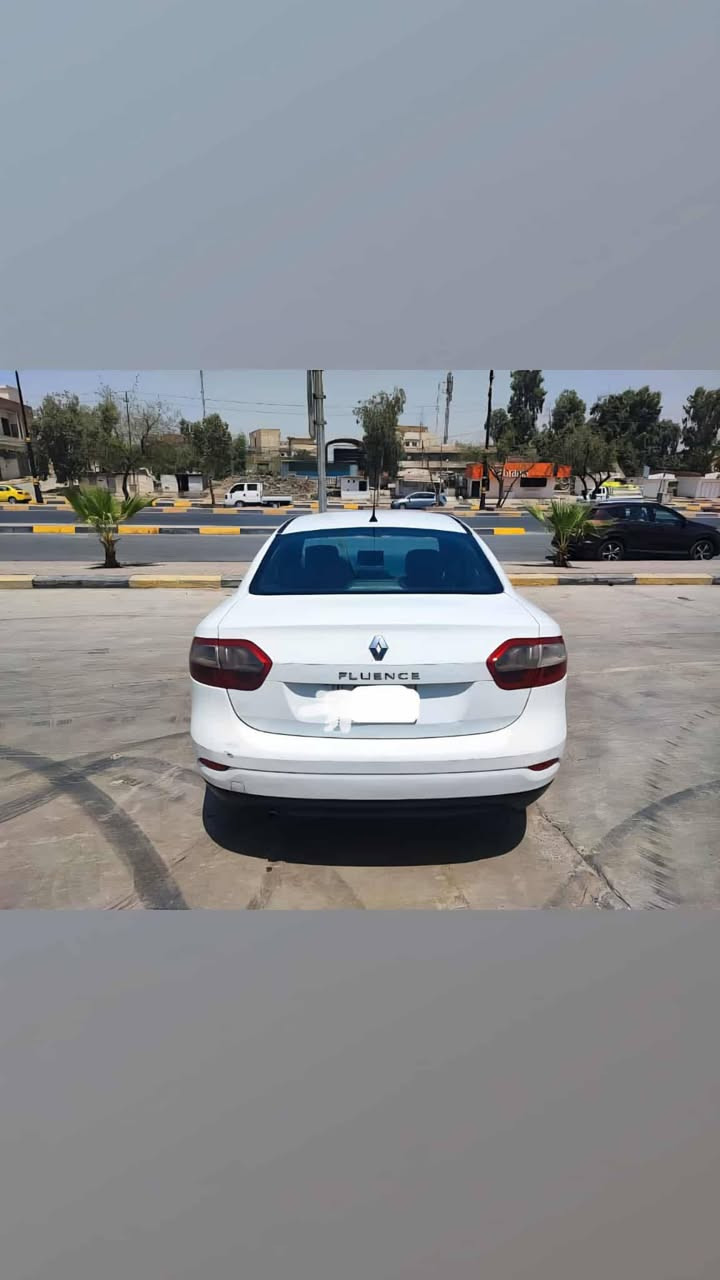 رينو فلونس
 
السلام عليكم من رخصة الادمن
سيارة رينو فلونس 2012 السيارة گير توماتيك محرك  (كصه قبل 7 ايام شديتها) اترايك للبصرة
. صدر السيارة نضيف تعال جرب و شوف السيارة رقم نينوى بأسمي كوبون بانزين رقم انكليزي مسطرة هزة و سنوية جديدة غرامات صفر ترهم تحويل وترهم وكالة 
السيارة كهرباييات شغالة تبريد ثلج جامت أربعة كهرب و شاشة و كامرة خلفية
ضرر السيارة شضاية بالتحرير(جهة السايق) فقط و الباقي كفالة عامة
السعر 72 وبيها مجال حق الجية بيك خير وتدلل مكاني موصل جانب الأيمن شارع بغداد
رقم للاتصال *********** متواجد 10 صباحاً الى 12 مساءً
