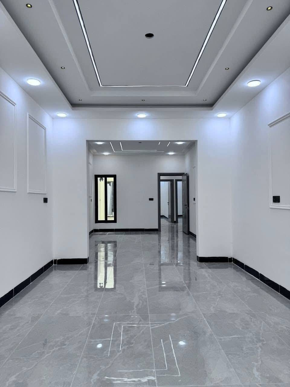 دار للبيع ⬇️
المساحة ١٥٠ متر بناء حديث 🏛️

حي السكر قرب مسجد النبأ العظيم 🏢🏢

يقع عل شارع ١٢ متر تسليم فوري 📃📃

للستفسار *********** /***********☎️

مكتب الكوفة 🏛️
