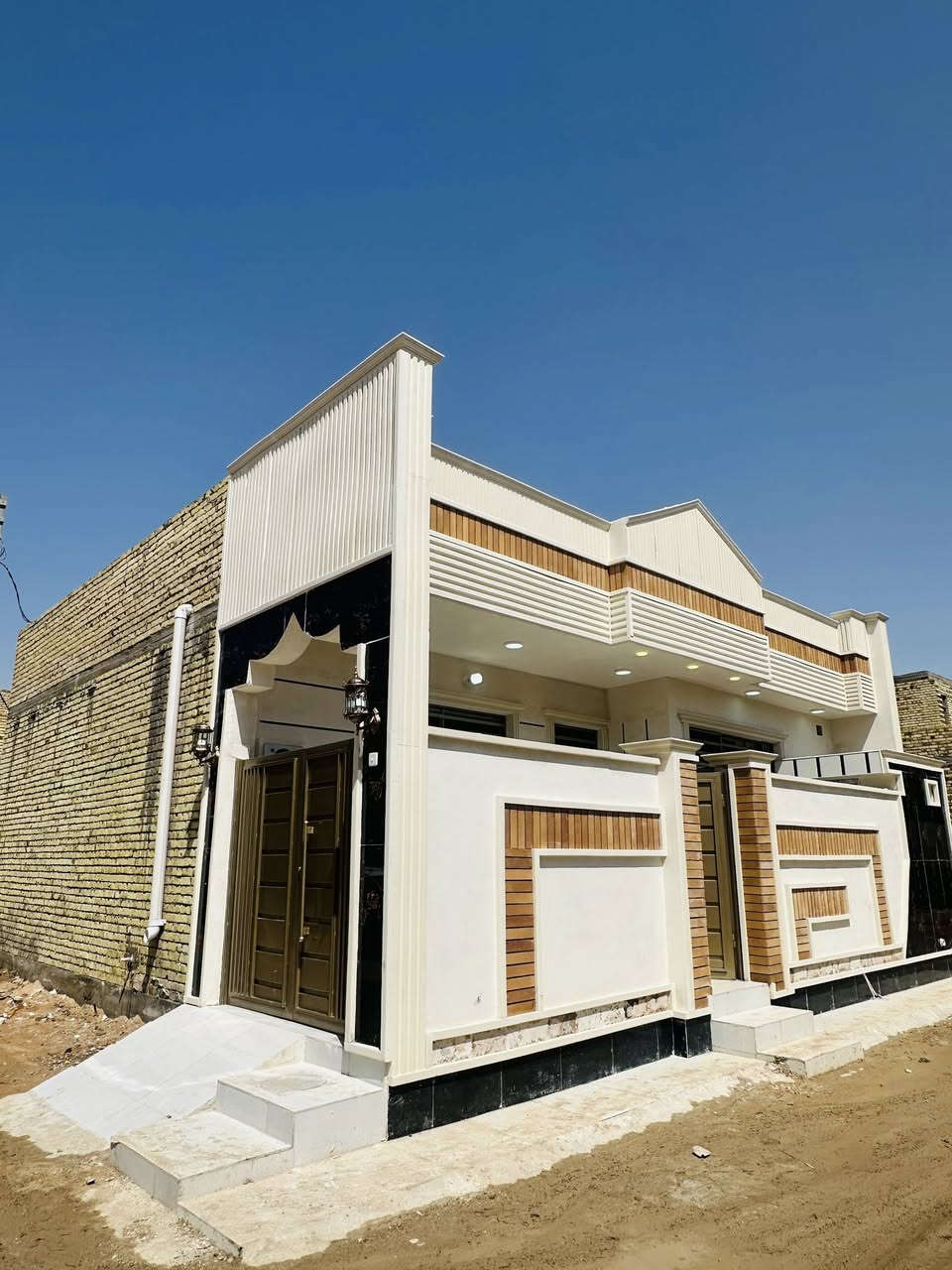 اللهم صل ع محمد وال محمد
السلام عليكم مشتمل للبيع جاهز للسكن بناء حديث شغل فول مواصفات مساحته 112متر طابق واحد في ميسان 
الشيشان للاستفسار والتواصل ع الرقم ***********
