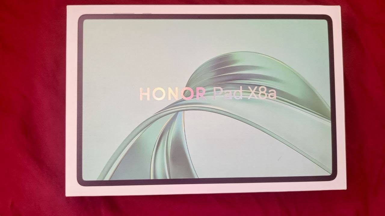 سلام عليكم ايباد للبيع ،،،HONOR Pad x8a  ،،،، تصميم املانيوم 

دقتها HD 
 مساحته 128 
 4 سماعات دبل محيطي 
بطاريه 8300 كلي انبير 
شحن تايبسي ورام 8 
ويشغل بل بوبجي 60 فريم 
معالج اسناب دروكن 680   عشوائيه 4 
والحجم الشاشه 11 انج وبدقه 90 هيرتز 
وحافات الجهاز  7.25 m.m 
وزنه 495 g 
 مستعمل شي بسيط ونضافه 95% 

سعر 250 وبيه مجال بسيط. 

متواجد واتساب ***********
