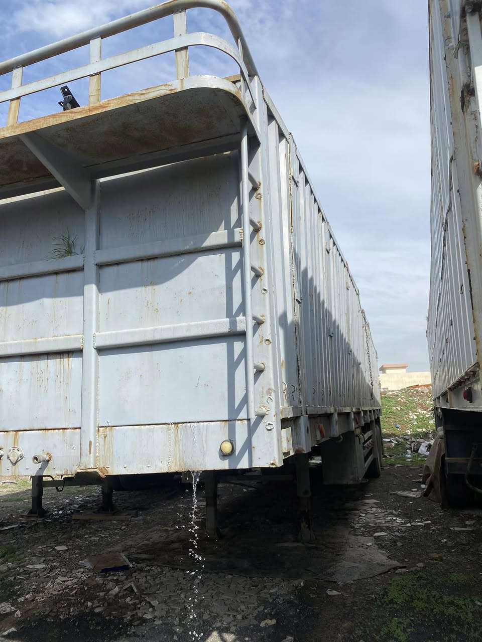 عربانه 2 دنگل مربع شانصي عراقي ١٦ مليم 
تول١٢/٥٠ تغم تاير جاهز 
عنوان اربيل          *********** بي واطساب
