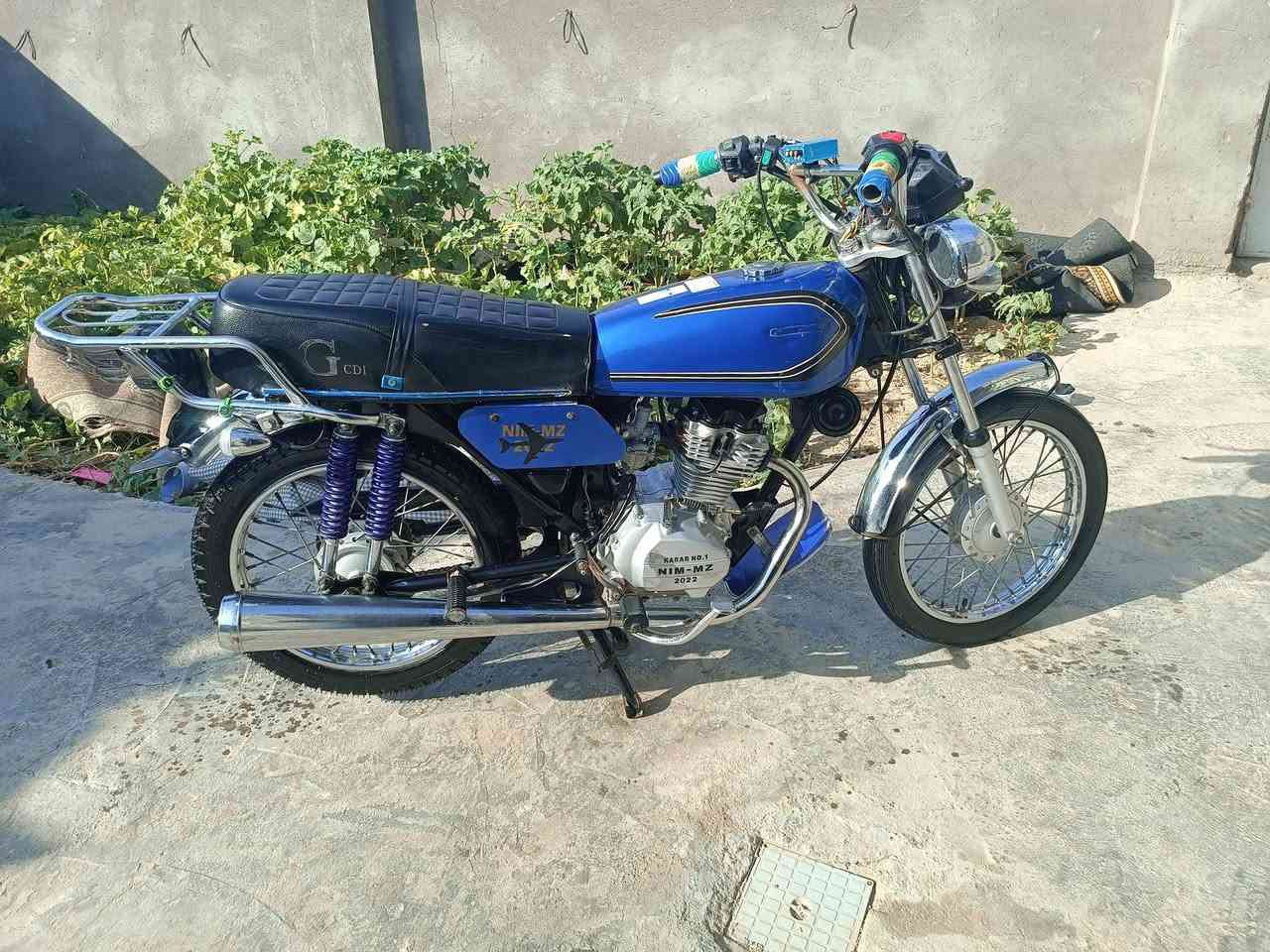 نامه ام زت.) موديل 2022) دراجه جاهزه من كلشي مثل ماموضح بصوره دراجه وراق صولي مناقصه ورقه السعر (550)قفل قفل
