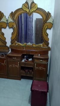 غرفه جديده للبيع التواصل خاص 07819835933