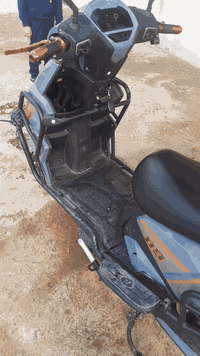 السلام عليكم ورحمة ورحمة وبركاته
للبيع كلشي كدام العين شرط عل فحص ٧٠٠ الف 
***********
***********
