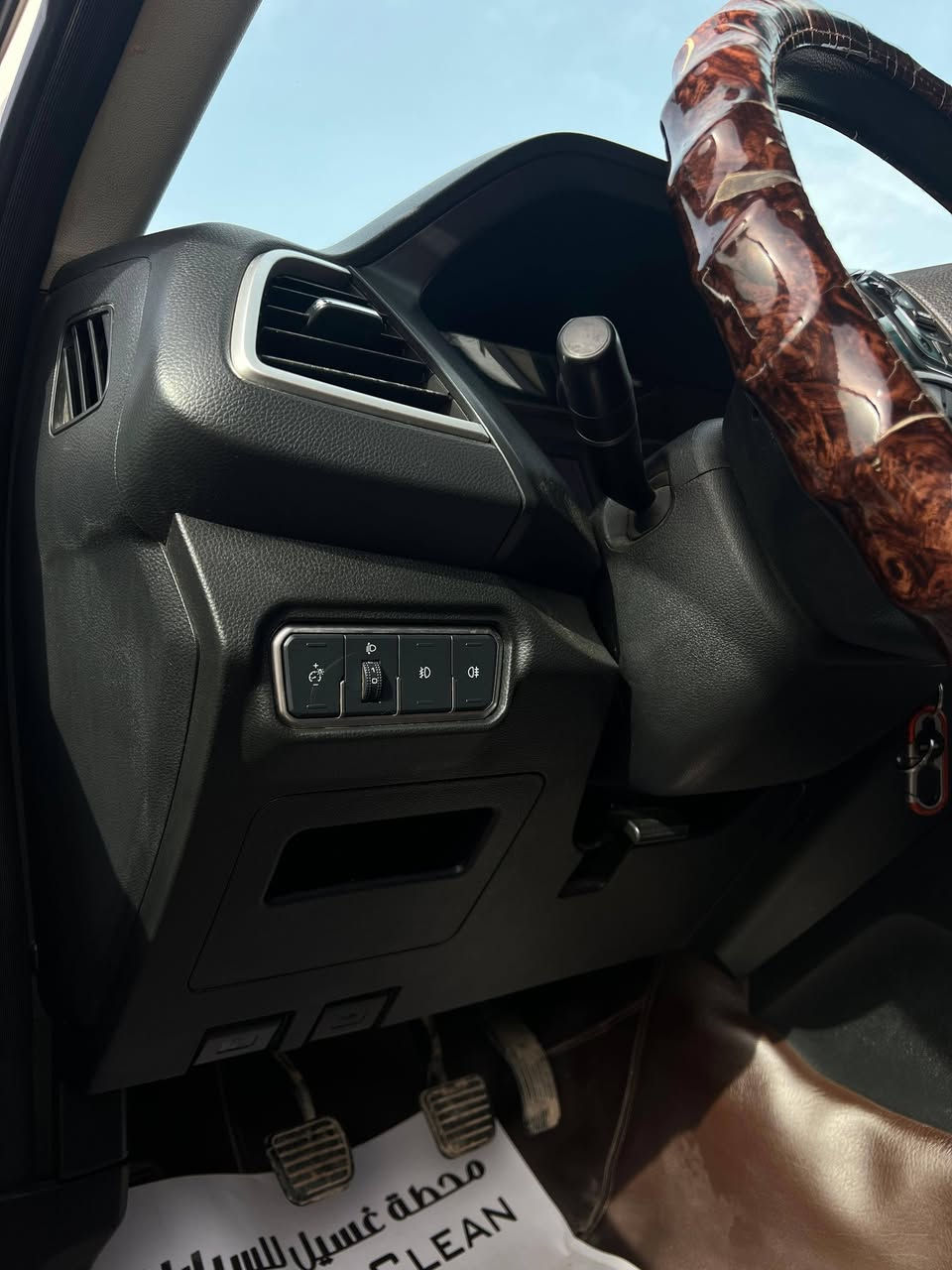 كريت وول ونجل 7 كاز (2021)🤍🔥
السعر اخو  120 قفل 

🔧 محرك 2000 تيربو قوي واقتصادي
⛽ استهلاك الوقود 8.9 لتر لكل 100 كم
📄 السيارة باسمي تحويل ثاني يوم
⚙️ كير عادي 6 سرعات
🚗 مثبت سرعة
💡 بلوجكتر ذكي
🪑 كشنات جلد / كرسي السائق كهربائي
❄️ مكيف ممتاز
🛡️ نظام ABS و ESP
📱 شاشة + بلوتوث
🎥 كاميرا خلفية + حساسات
🧳 مناسبة للعمل والسفر
🔋 بطارية جديدة 100W
📡 نظام مراقبة ضغط الإطارات TPMS
🛞 إطارات ياباني 2024 قياس 265/70/16 (أمامي دنلوب – خلفي برنجستون)
🧰 عدة كاملة
🚙 فور ويل خفيف وثقيل مع دفلوك تلقائي

السعر : 120 قفل 
مكان تواجد السيارة: ديالى - بعقوبة
رقم صاحب السيارة: ***********
الصفحة مكلف بالنشر
