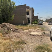 قطعة ارض  موقع مميز  و مساحة مميزة . المساحة ١٤٤,٥م الواجهة ٧م و٨٠ سم ...