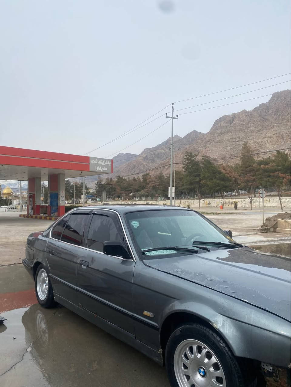 ‏BMW بۆ فرۆشتن 
حلوج
مۆدێل 92
سارەکە ڕوبەڕو جوانترا 
تازە گێڕو مەکینەی ئەوروپی بۆ بەستراوە
گێڕی عادی
سایرەکە حلوجە واتە بێ ڕەقەم ماڵی مادەنی بەشەرت 
ئاڵوگۆڕ و قیستو قەرز نیا ❌
کارابایو قفڵ مەرکەزی بە شەرت  
سڵایدە دووجام کارەبا
سایارەکە پێشی نوکە دەعمێکی کردوە تەعدیل کراوە بێ ناوگرتن ماباقی هەمووی بەشەرت
شوێن ڕانیە سعری ١٨گاڵاو کەمێک ماجال
‏‎0750 230 70 80 فایبەر واتس ئاپی لەسەرە. رانية, السليمانية
