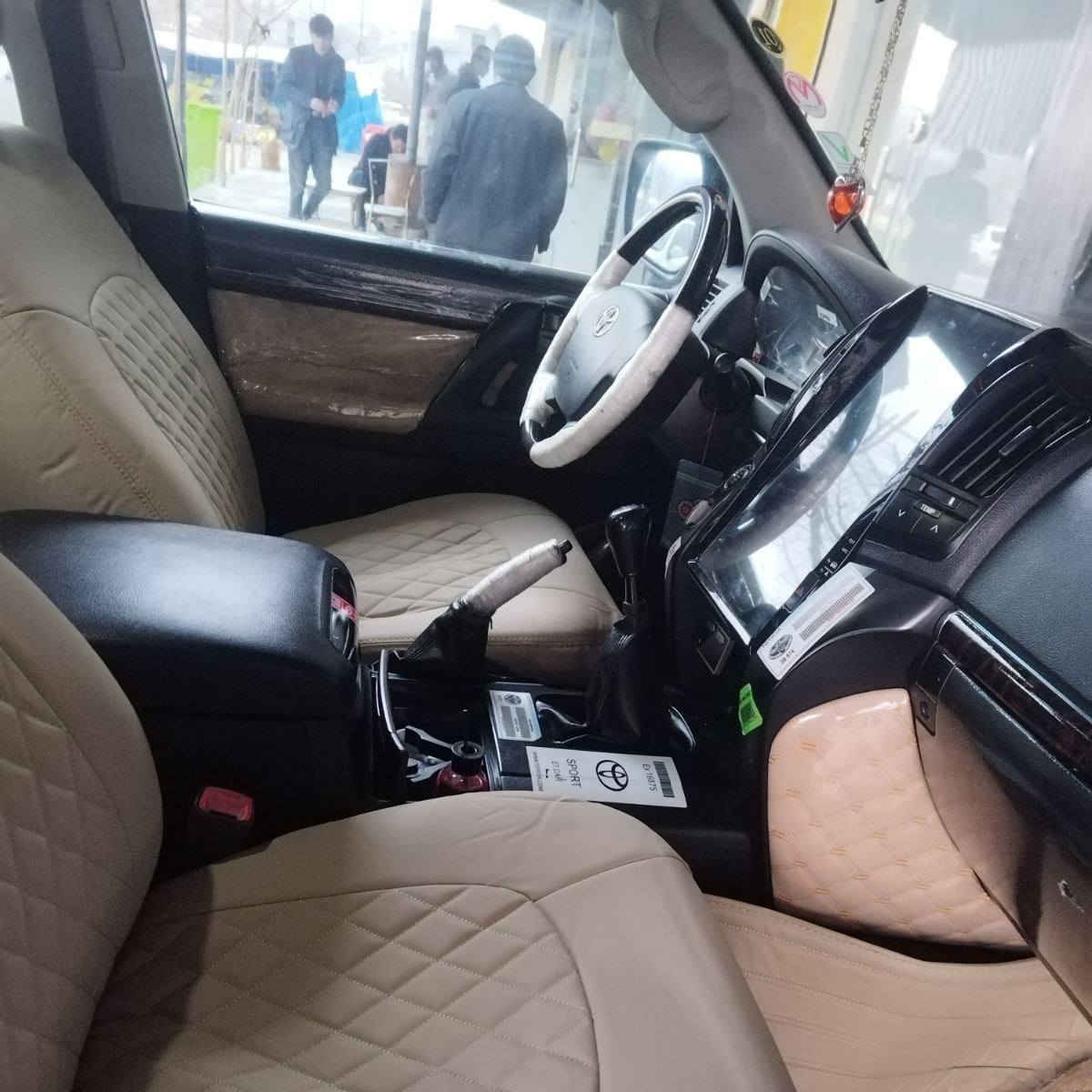 تۆیۆتا لاندکڕۆز 2008 گێر عادی 
سەیارەکە یەك دەستە
هەمو شتێکی بەشەرت 
بێ بۆیاخ بێ سارد 
هیچ مەسرەفێکی تێدانیە 
سەنەوی و رەقەمی نوێیە 
زؤر زؤر خاوينه
٥٠٠هه زار غرامه ي له سەره

سـعـر : لە کۆمێنت داوابکە ڕاستەوخۆ بۆت دێت 📥 

گێر و مەکیەنەی بەشەرت 
هیچ کێشەیەکی تێدا نییە 

ژمارەی خاوەنەکەی 
***********
