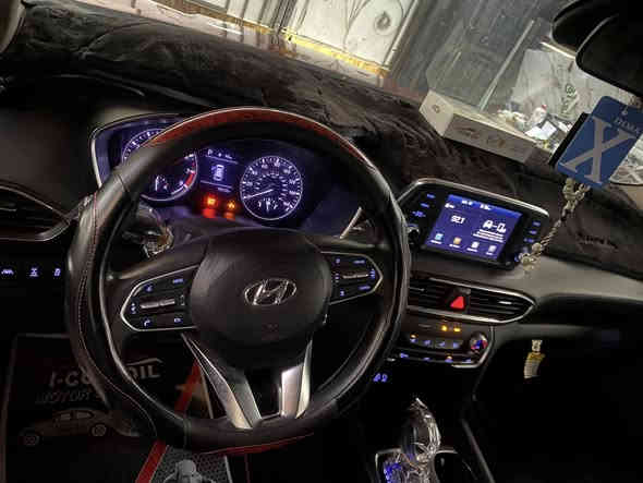 سلام عليكم سنتافية لبيع موديل. ٢٠. السيارة جاهزة من كلشي. حلو كامله من كل النواحي. السعر. ١٦٠. العوان بغداد الشعب ***********
