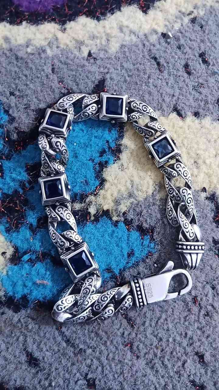 للبيع فضه استرليني 925


**إذا كنت صاحب هذا الإعلان وتريد حذفه لأي سبب، رجاءا أرسل رسالة إلى الدعم الفني**