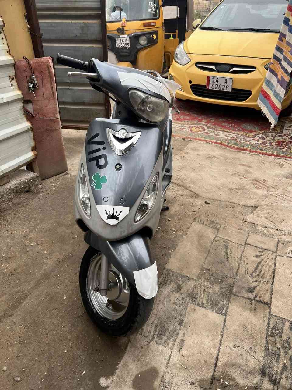 دراجه للبيع مكفوله فقد كفرات تجاريه بس مختمه من كل النواحي البصره المعقل سعرها٧٠٠بي مجال ***********
