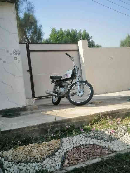 سلام عليكم دراجه نامه موديل ٢٠٢٥ جديده وحلوه وشلعه حلوه مكاني حله قبل سيطره أثار سعره ٥٥٠ وبيه مجال رقمي
‭ ٠٧٧٠ ٦٥١ ٦٢٧٥‬خاص ما جاوب
