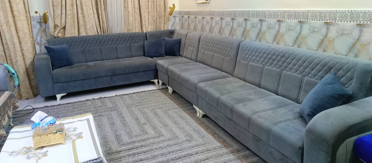 تخم ديوان تركي 10مقاعد بعده اخو جديد نضيف وكامل. السعر 275 الف
العنوان الرمادي..  منطقه الجمعيه قرب جامع هميم.. 
رقم هاتف..  *********** .. وتساب👉 ..
