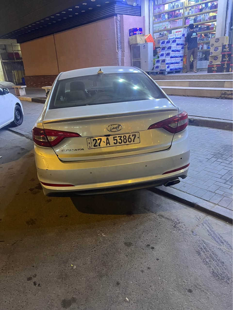 سوناتا مديل 17  وارد مريكي بصره بسمي حدثه دعاميات ثنين وشبر الحوض الصندوك وراجع بارد مكاني البصره الجمهوريه قرب معمل الثلج مكينه وكير وحداده خير من الله ***********  السعر 130 وبيه مجال  إذا اكو مرارس اراوس البصرة, العراق
