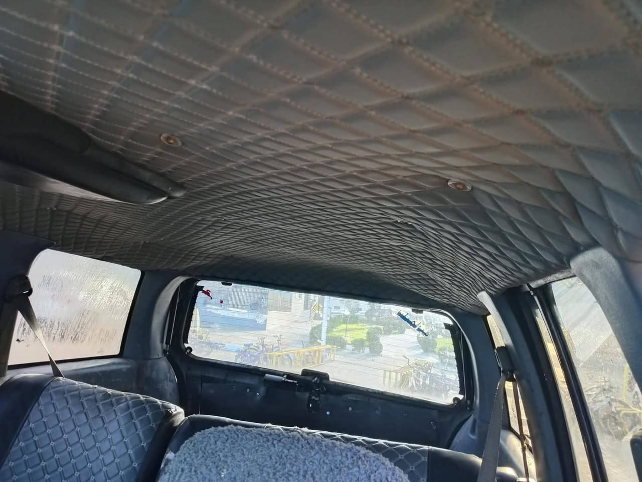 سلام عليكم جيب شيروكي. موديل 94 محرك وكير اثنين ونص. مكفول   تخم تاير. رقم صلاح دين.  الاماني. سنويه لحد 28. بيع او امراوس.  40. وبيها محال قليل.  عنوان ديالى.  ***********. واتساب
