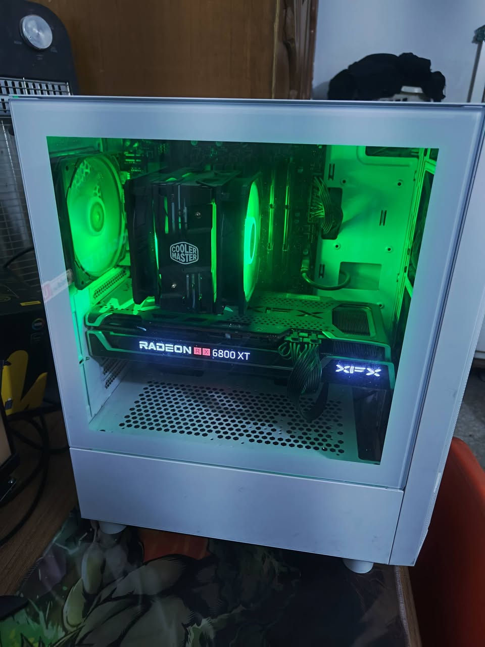 حاسبه حلوة نضيفه متروكه ماستخدمها
تبريد غازي كولر ماستر دبل فان

Amd rx 6800xt 16vram xfx

16gb ram 3200 black wolf

Ssd 2tb m.2 bullet

MB b660 gigabyte

Power Supply 750 gold

Case athena

رقمي 

***********
