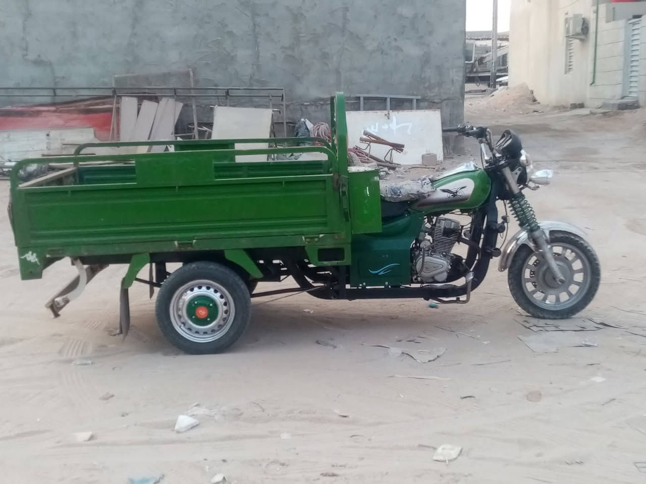 سلام عليكم ستوته للبيع ادوات اسعر 850 وبيه مجال


**إذا كنت صاحب هذا الإعلان وتريد حذفه لأي سبب، رجاءا أرسل رسالة إلى الدعم الفني**