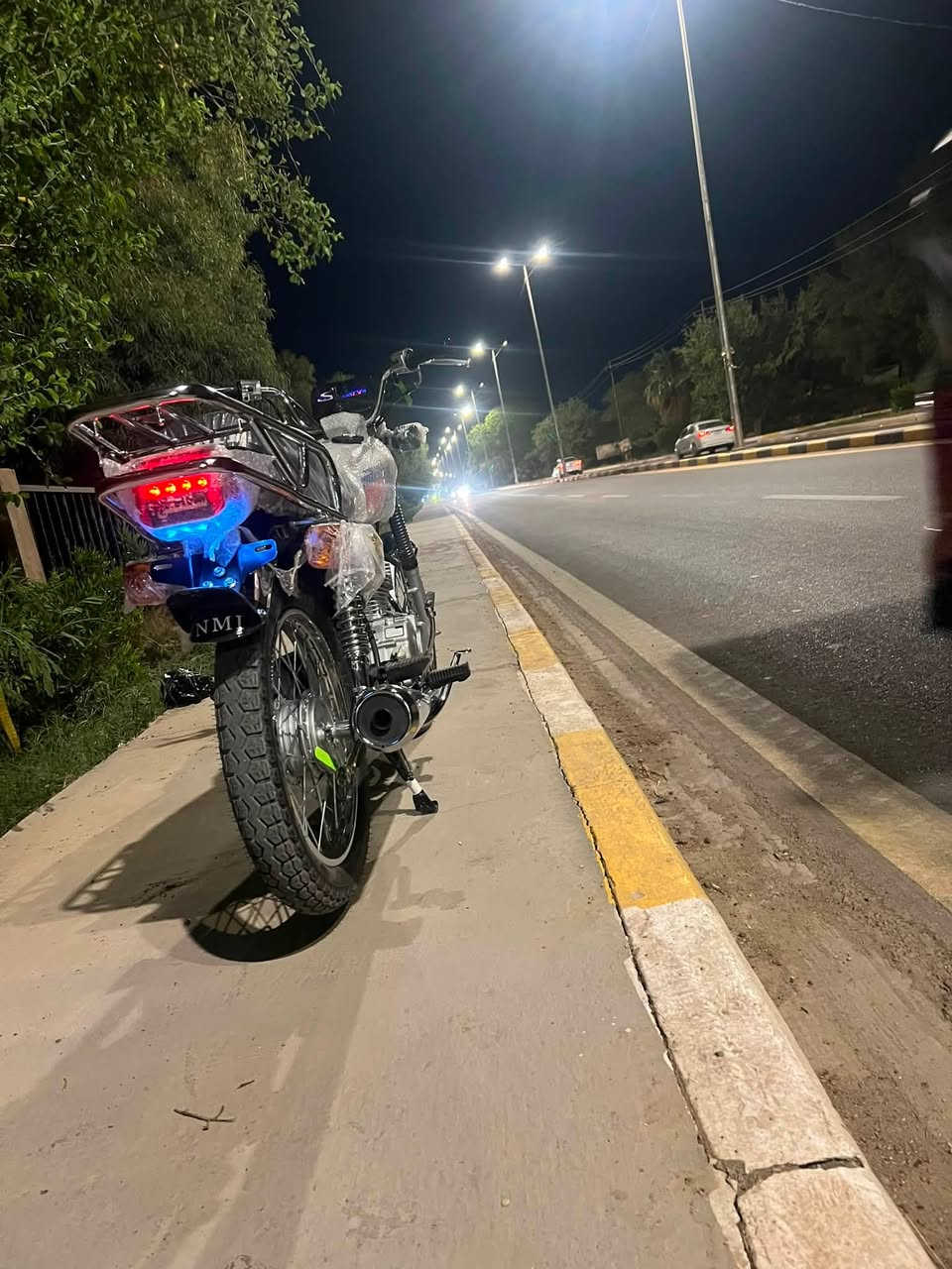 نامه تعمير شلامجه من عده شاصي موديل 25 سعر 950بيه مجال بسيط درجه كلشي ماعايزه متواجد ماسنجر رقمي ***********
