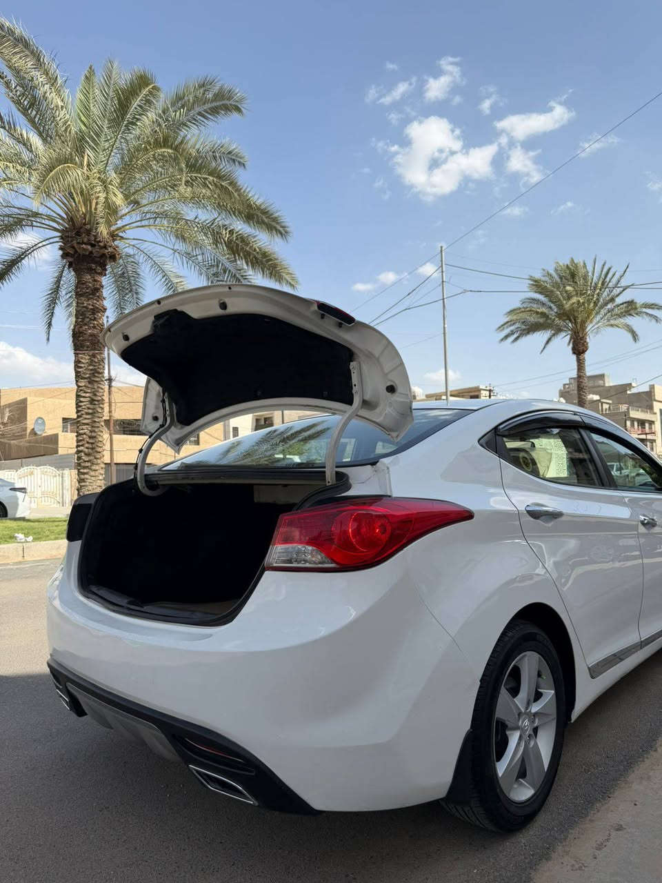 موديل 13 محرك1600 سعر 102 وبيه مجال...***********

